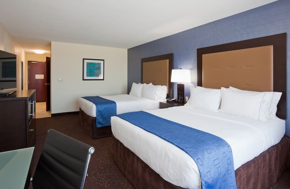Holiday Inn Express & Suites Davenport by IHG gallery photo in Davenport, IA — image 14
