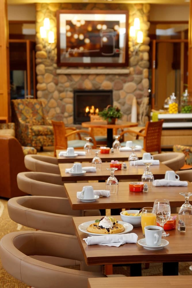 Hilton Garden Inn Cedar Falls gallery photo in Cedar Falls, IA — image 23