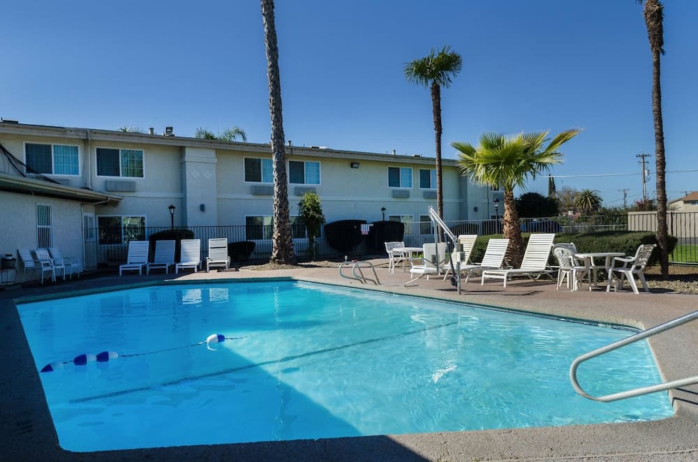Ramada by Wyndham Merced gallery photo in Merced, CA — image 14