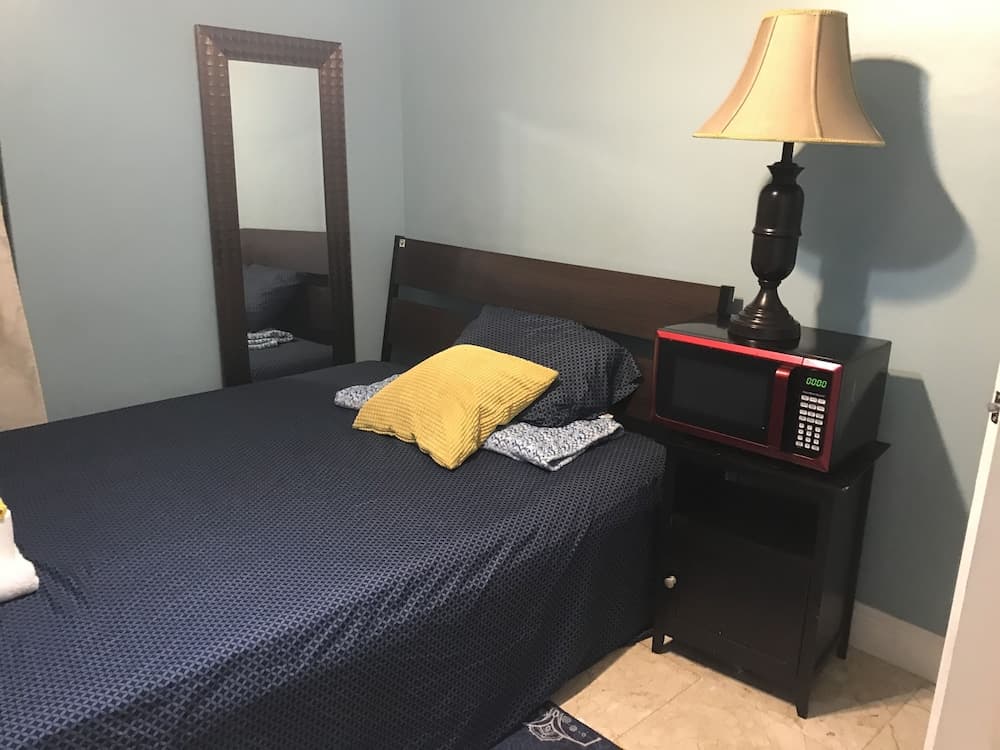 Cozy Guest House Florida Sunrise gallery photo in Sunrise, FL — image 38