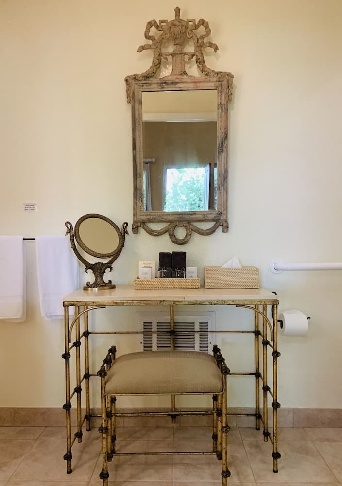 Cottage Grove Inn gallery photo in Calistoga, CA — image 8