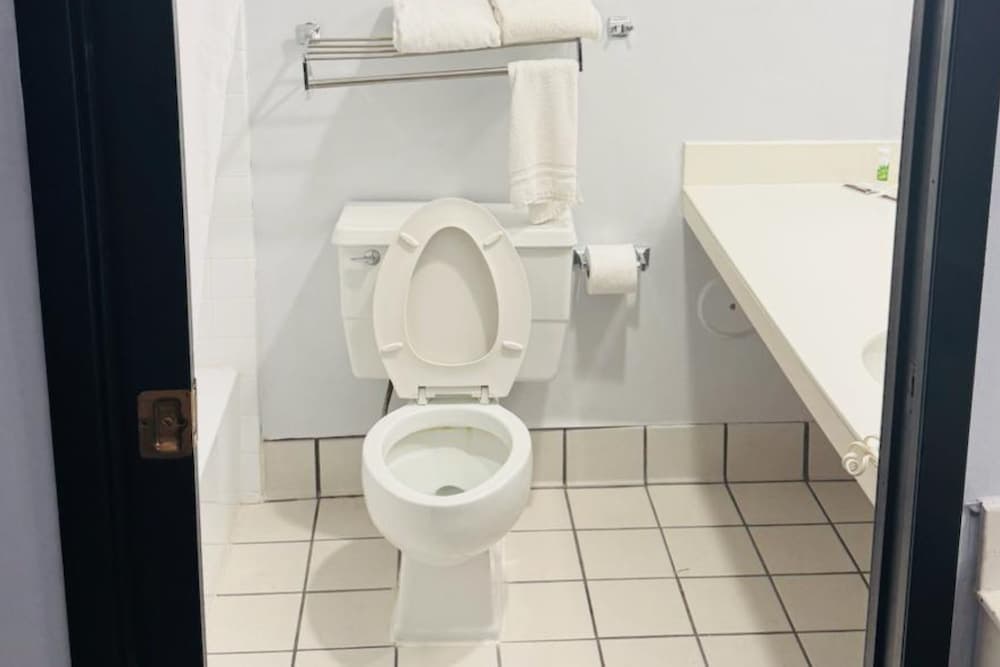 Coratel Inn and Suites La Crosse gallery photo in La Crosse, WI — image 15