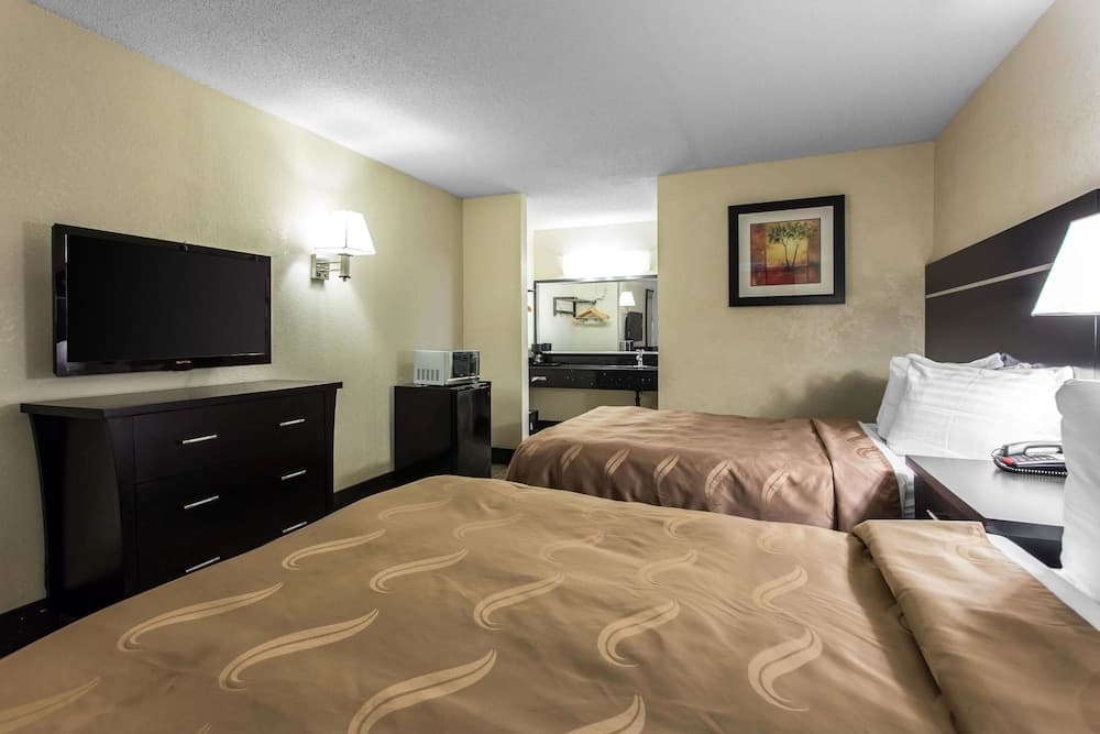 Quality Inn Goose Creek - Charleston interior in Goose Creek, SC — gallery photo 2
