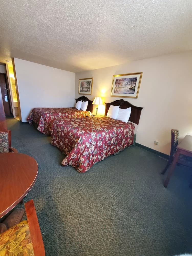 The Jeffreys Hotel Extended Stay property views in Osceola, IA — gallery photo 3