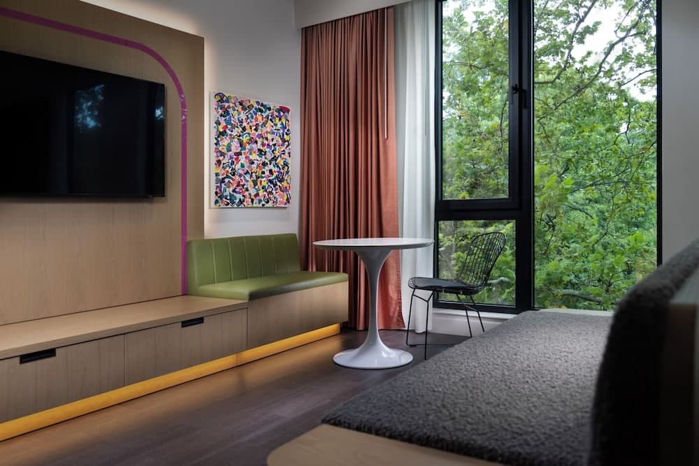 The Artful Way property views in Asheville, NC — gallery photo 3