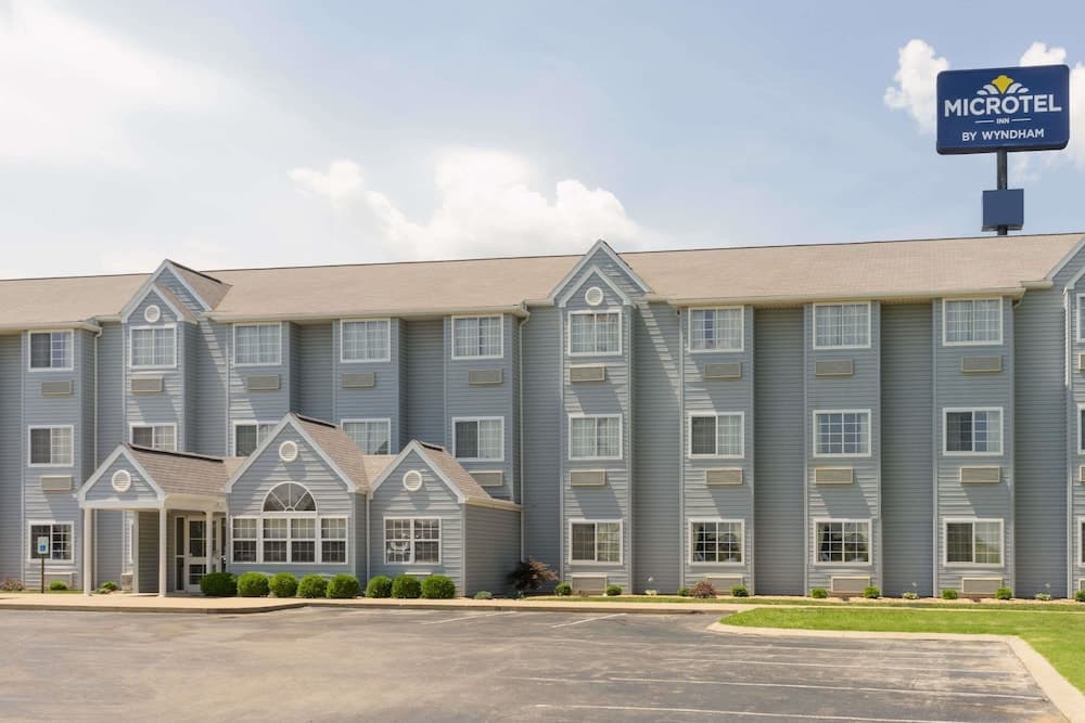 Microtel Inn by Wyndham Bowling Green featured exterior or lobby in Bowling Green, KY — similar hotel