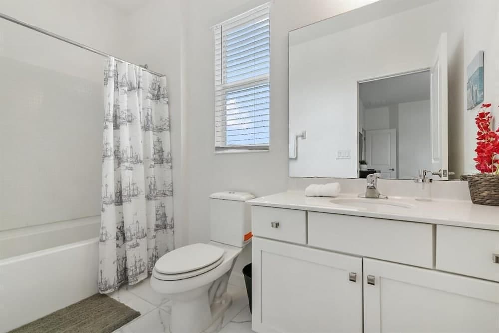 Enchanted Dreams property views in Kissimmee, FL — gallery photo 3