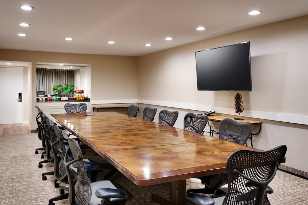 Atrium Hotel at Orange County Airport gallery photo in Irvine, CA — image 16