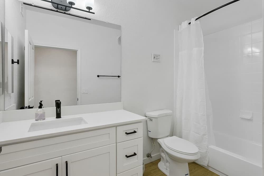 TWO Glendale CozySuites with Pool 2 & 9 gallery photo in Glendale, AZ — image 21