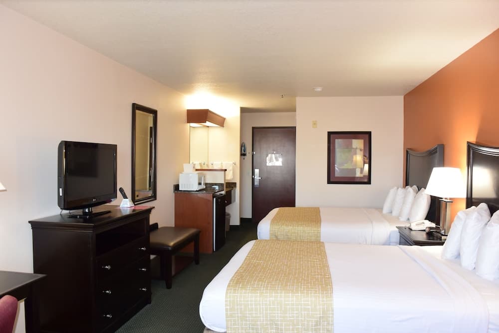 Travelodge Suites by Wyndham Newberg gallery photo in Newberg, OR — image 138