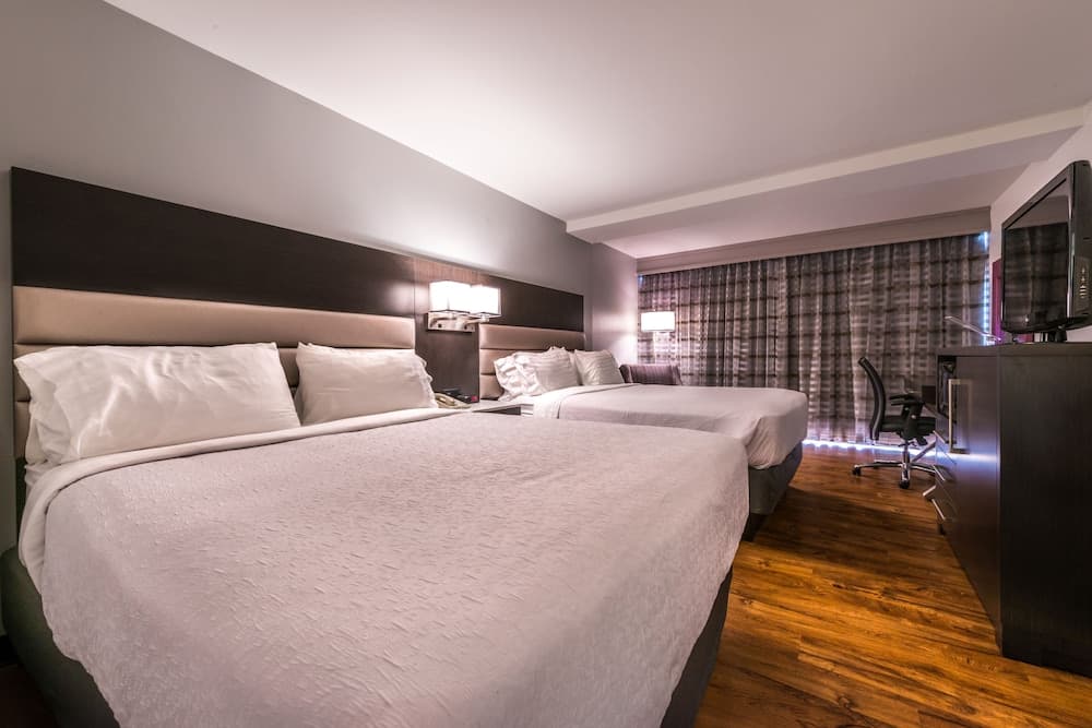 Holiday Inn Hotel & Suites Beaumont Plaza (I-10 & Walden) by IHG gallery photo in Beaumont, TX — image 13
