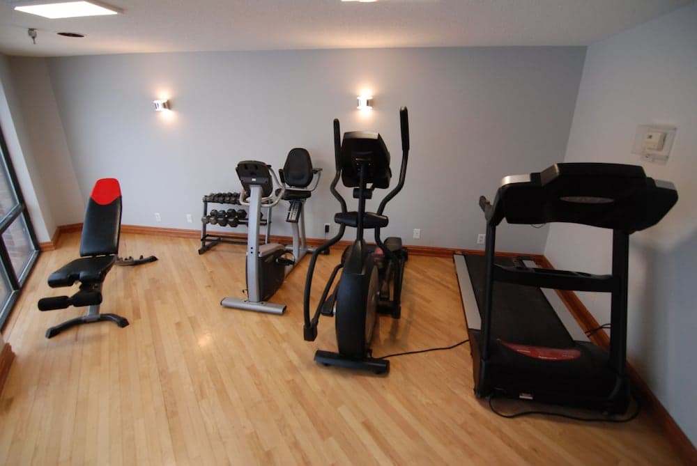 Express Suites Riverport Inn & Suites gallery photo in Winona, MN — image 9