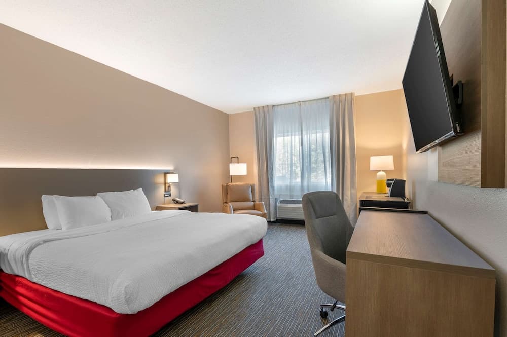 Comfort Inn & Suites Zanesville City Center gallery photo in Zanesville, OH — image 32