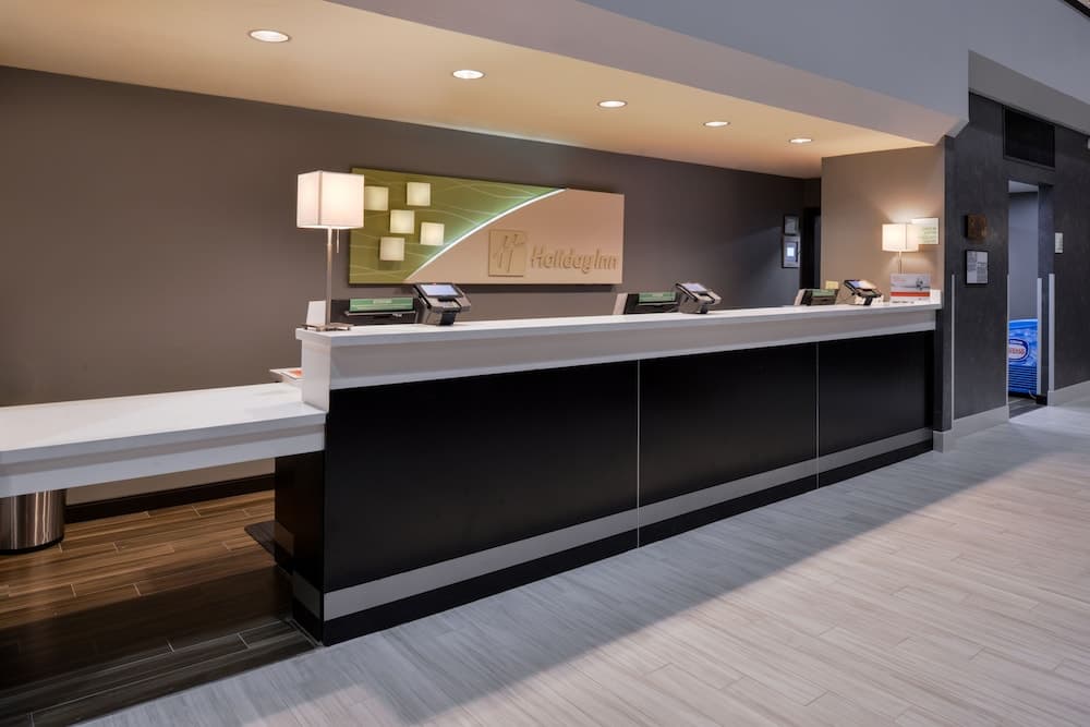 Holiday Inn Hotel & Suites Beaumont Plaza (I-10 & Walden) by IHG interior in Beaumont, TX — gallery photo 2