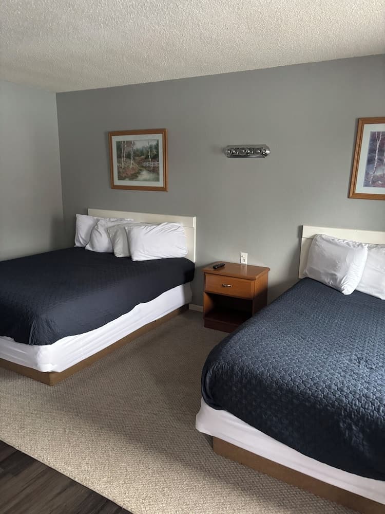The Nisswa Motel interior in Nisswa, MN — gallery photo 2
