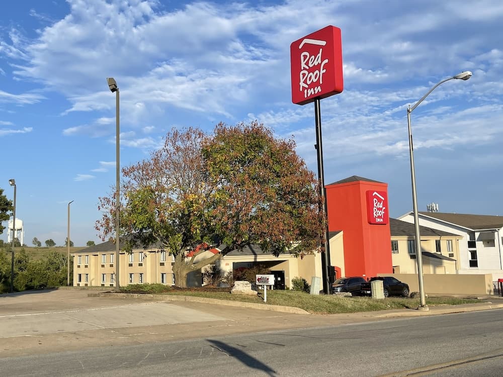 Red Roof Inn Branson featured exterior or lobby in Branson, MO — similar hotel
