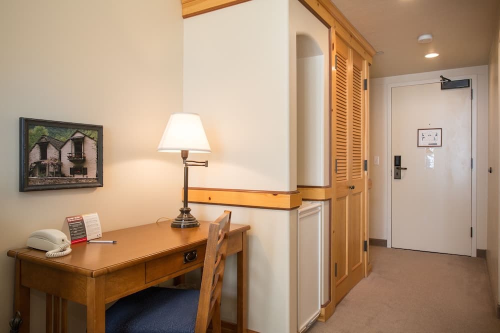 The Inn at Solitude interior in Solitude, UT — gallery photo 2