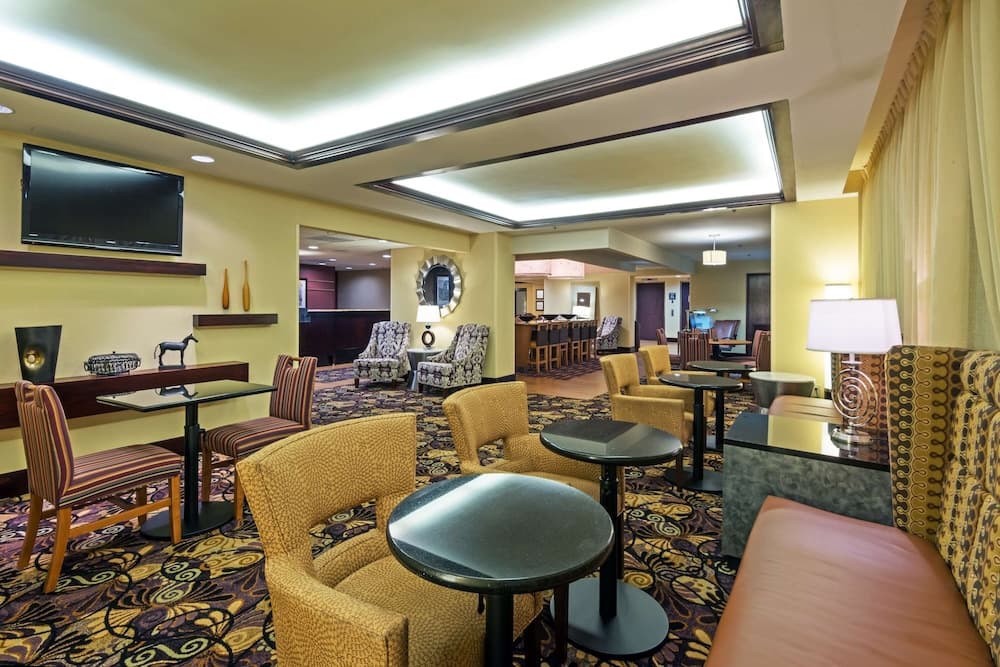 Hampton Inn Baton Rouge - I-10 & College Dr. property views in Baton Rouge, LA — gallery photo 3