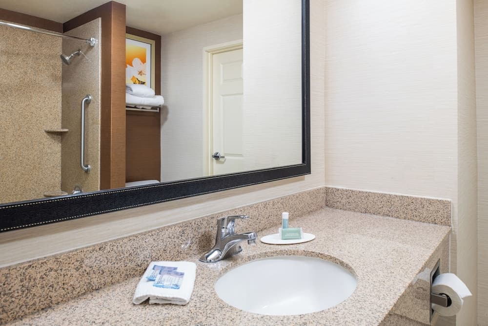Fairfield Inn and Suites by Marriott Sacramento Elk Grove gallery photo in Elk Grove, CA — image 38