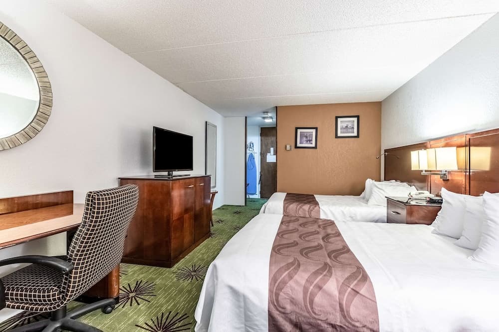 Quality Inn & Suites Albert Lea property views in Albert Lea, MN — gallery photo 3