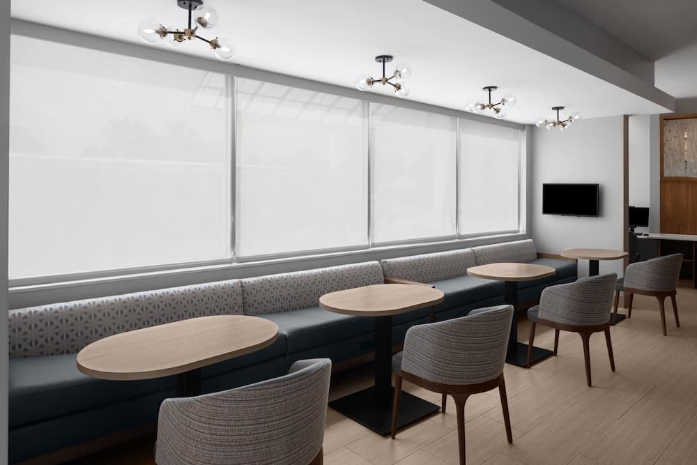 SpringHill Suites by Marriott Houston Intercontinental Arprt interior in Houston, TX — gallery photo 2