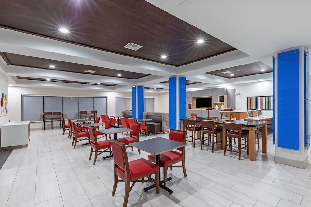 Holiday Inn Express Hotel & Suites VIDOR SOUTH by IHG gallery photo in Vidor, TX — image 34