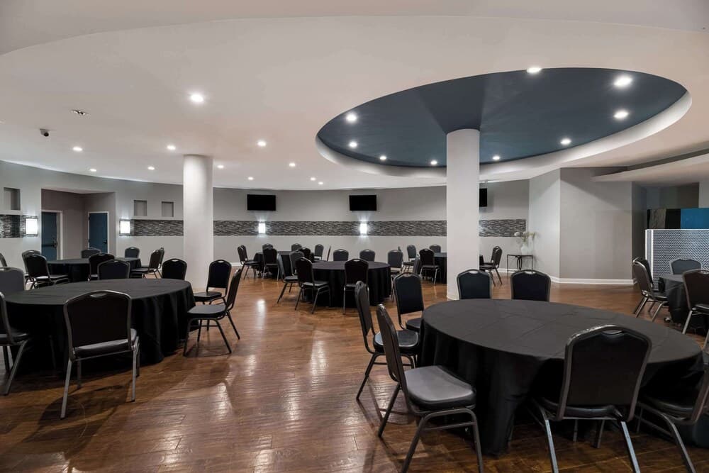 Clarion Hotel San Angelo near Convention Center gallery photo in San Angelo, TX — image 46