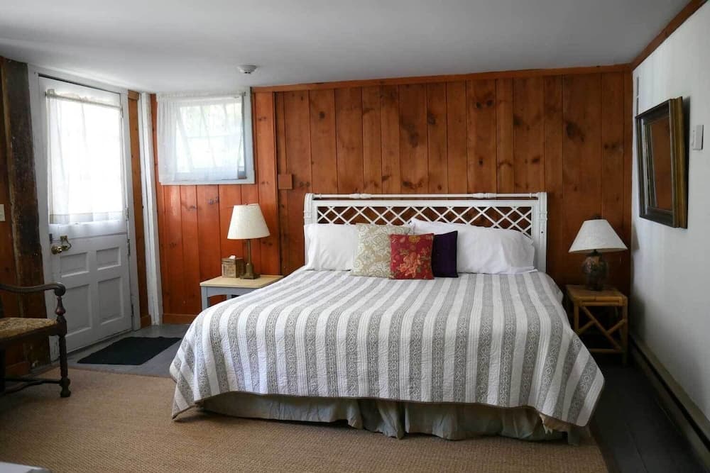 Race Brook Lodge interior in Sheffield — gallery photo 2