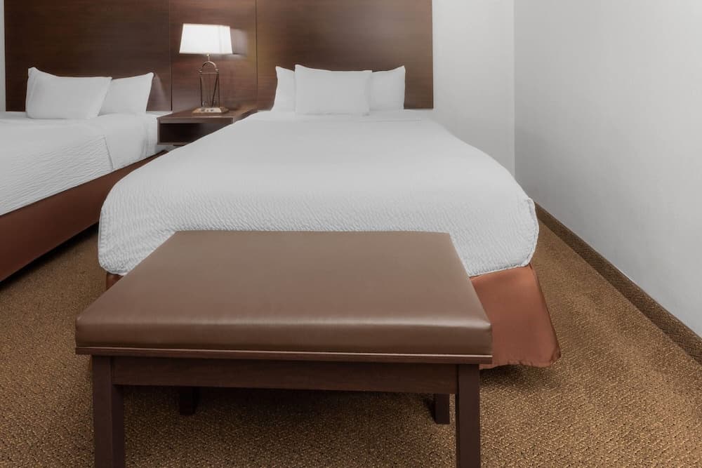 Endeavor Inn & Suites, Trademark Collection by Wyndham gallery photo in Topeka, KS — image 59