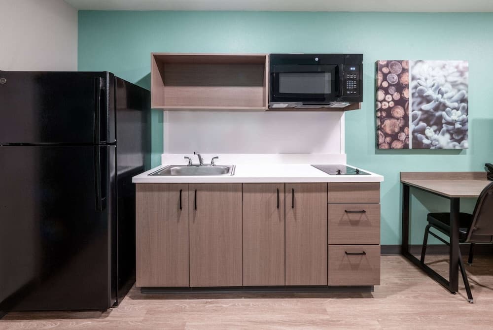 Echo Suites Extended Stay By Wyndham Johnson City Medical Cr gallery photo in Johnson City, TN — image 21