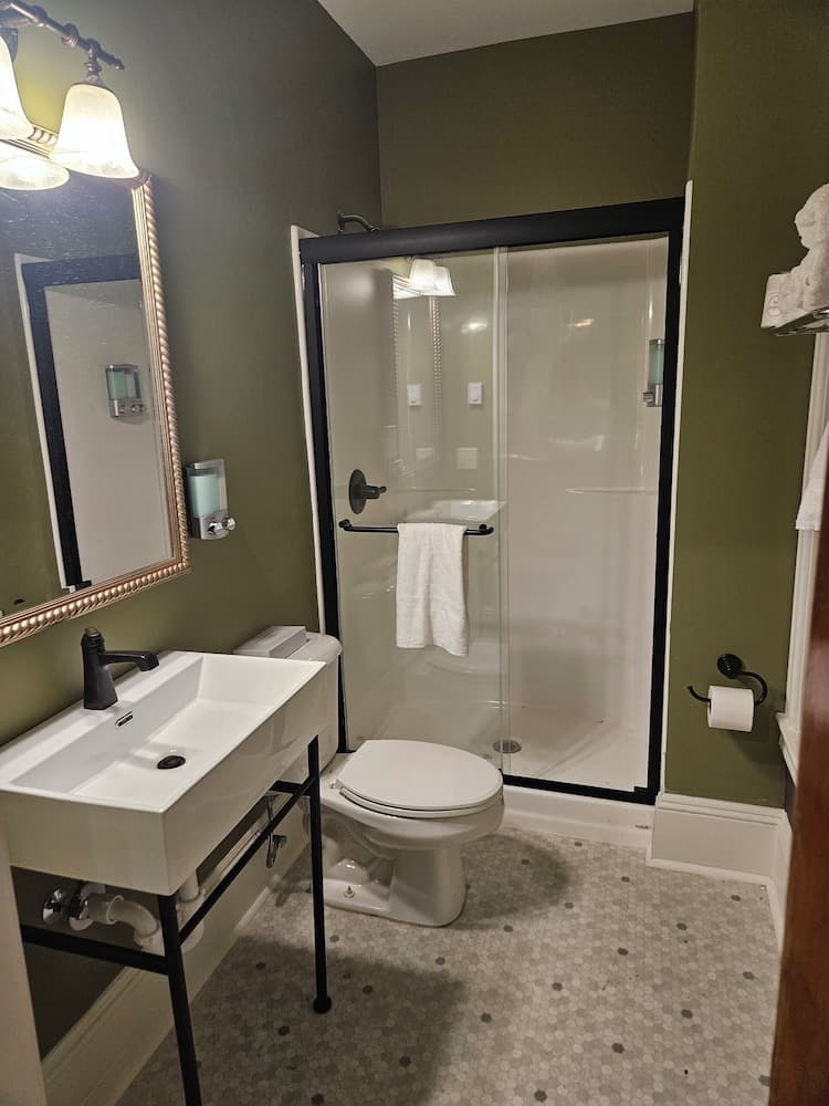 Albany Merchants Hotel interior in Albany, MN — gallery photo 2