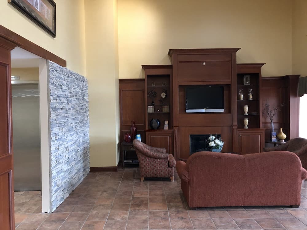 Red Roof Inn & Suites Chestertown property views in Chestertown, MD — gallery photo 3