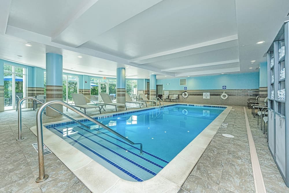 Holiday Inn Express & Suites Charleston Arpt-Conv Ctr Area gallery photo in North Charleston, SC — image 12