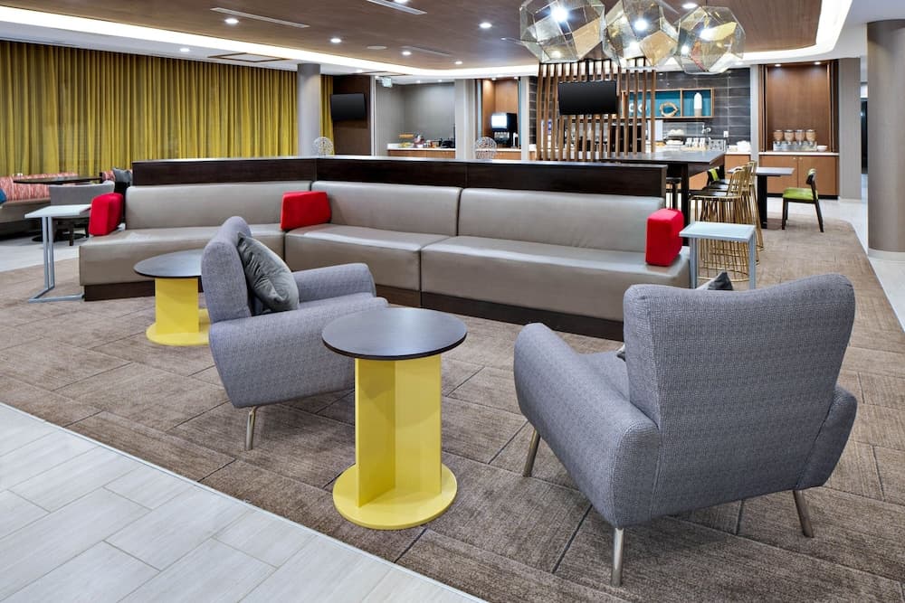 SpringHill Suites by Marriott Hilton Head Island interior in Hilton Head Island, SC — gallery photo 2