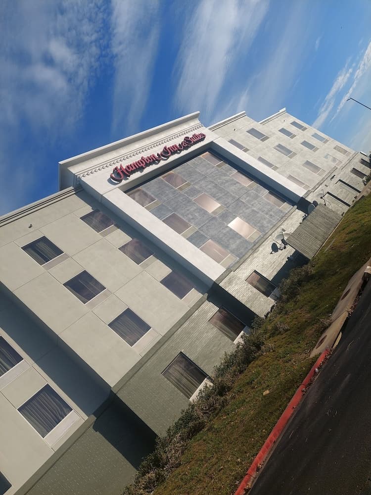 Hampton Inn & Suites Gainesville featured exterior or lobby in Gainesville, TX — similar hotel