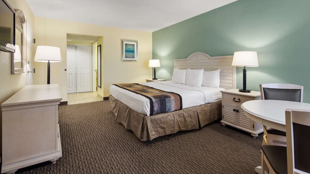 Best Western Gateway to the Keys interior in Florida City, FL — gallery photo 2