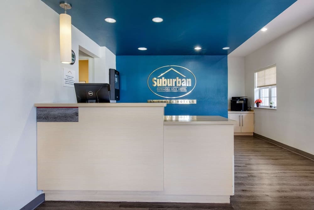 Suburban Studios Birmingham Homewood I-65 featured exterior or lobby in Birmingham, AL — similar hotel