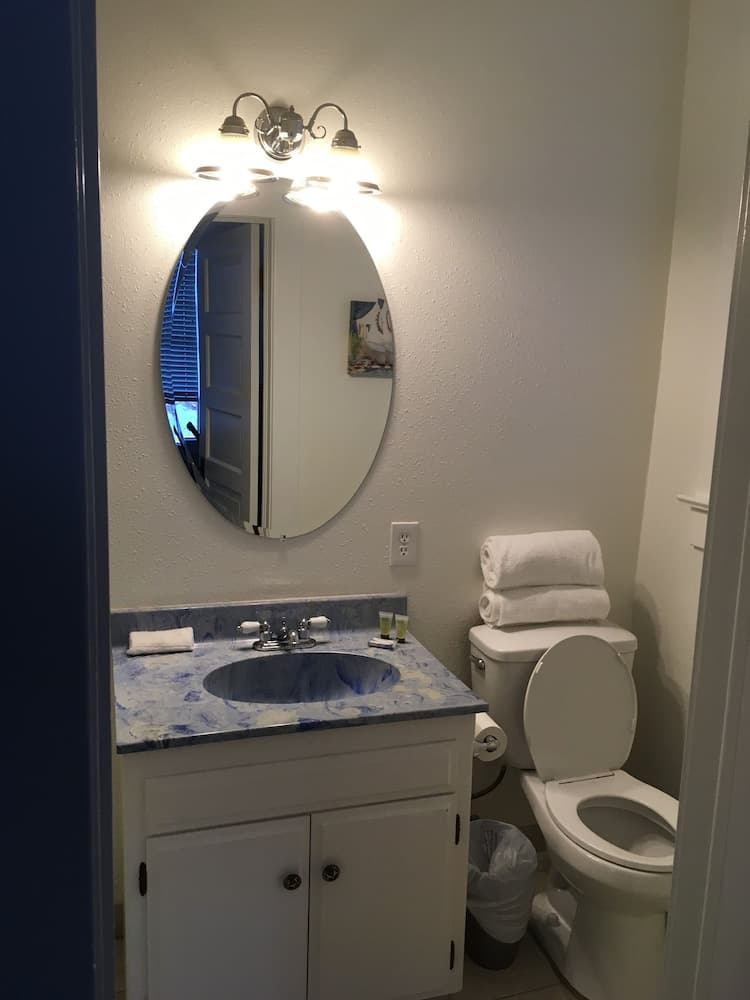 Hotel Burgess gallery photo in Reedley, CA — image 24