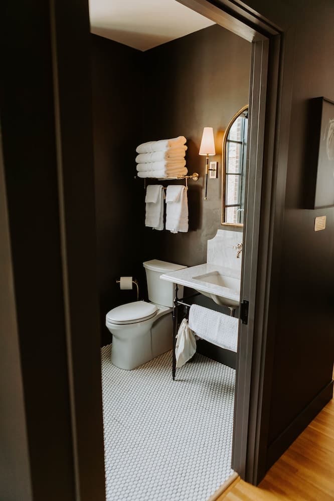 Hatchery Riverside Hotel & Event Venue gallery photo in La Crosse, WI — image 27