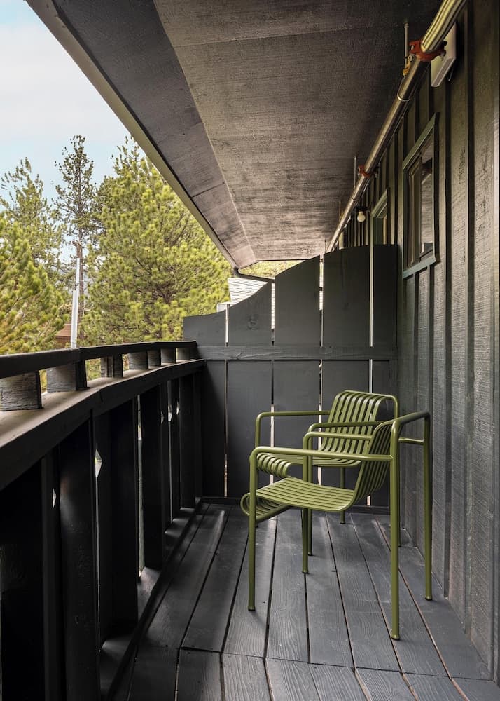 Trailborn Rocky Mountains Outpost interior in Estes Park, CO — gallery photo 2