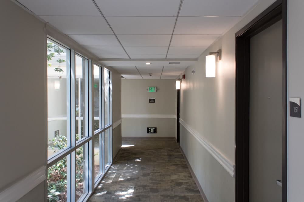 Good Nite Inn - Redwood City interior in Redwood City, CA — gallery photo 2