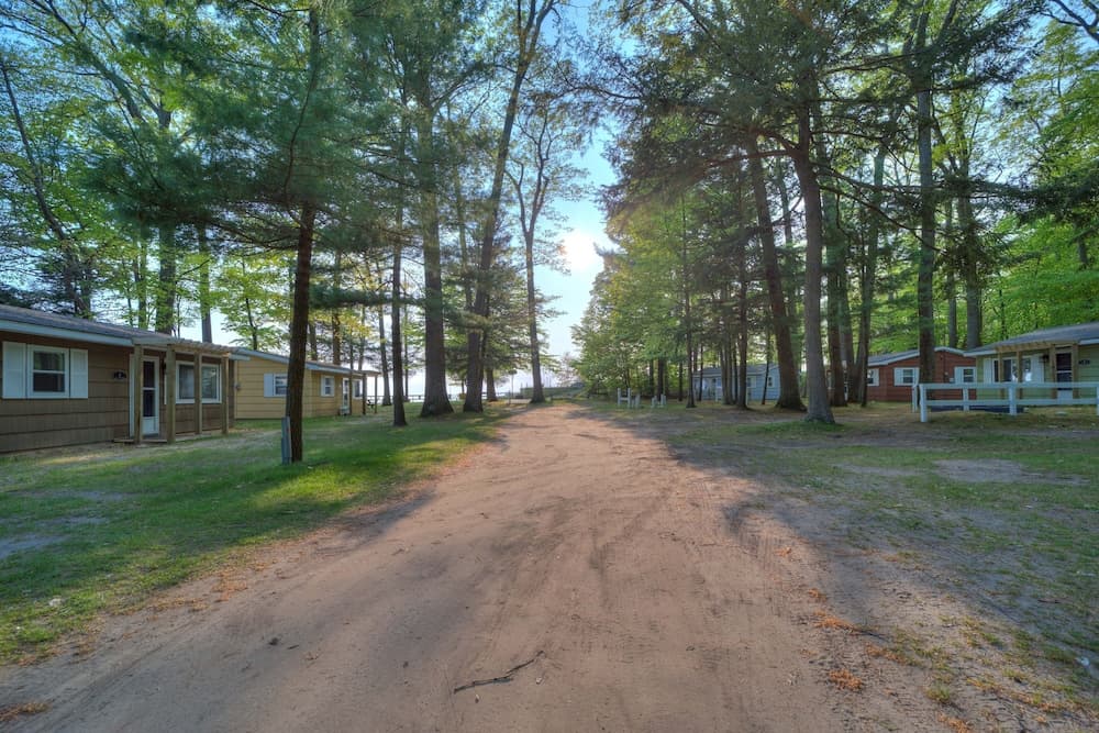 Scenic Drive Resort by DreamStay gallery photo in Muskegon, MI — image 4