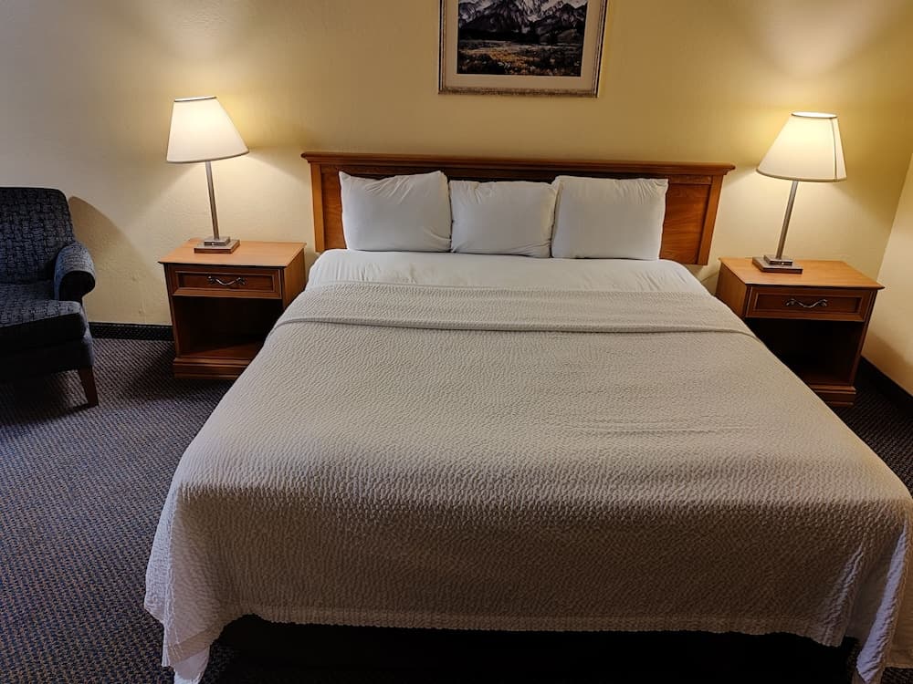 Stockton Inn property views in Stockton, CA — gallery photo 3