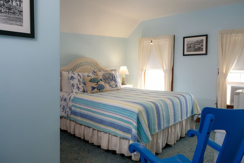 Pequot Hotel gallery photo in Oak Bluffs, MA — image 31