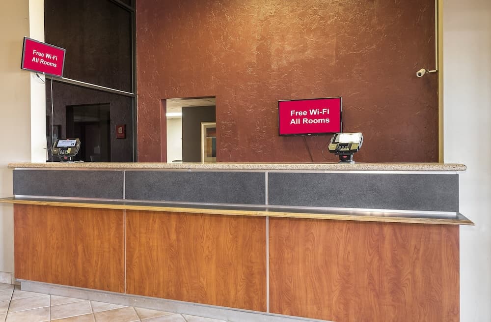 Sycamore Suites interior in Elyria, OH — gallery photo 2