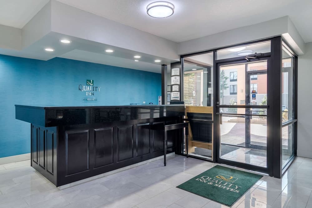 Quality Inn McDonough Atlanta South interior in McDonough, GA — gallery photo 2