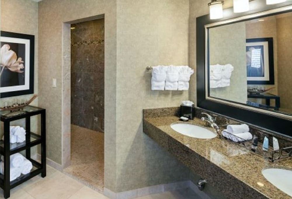 FairBridge Hotel by Concord Plaza gallery photo in Concord, CA — image 7