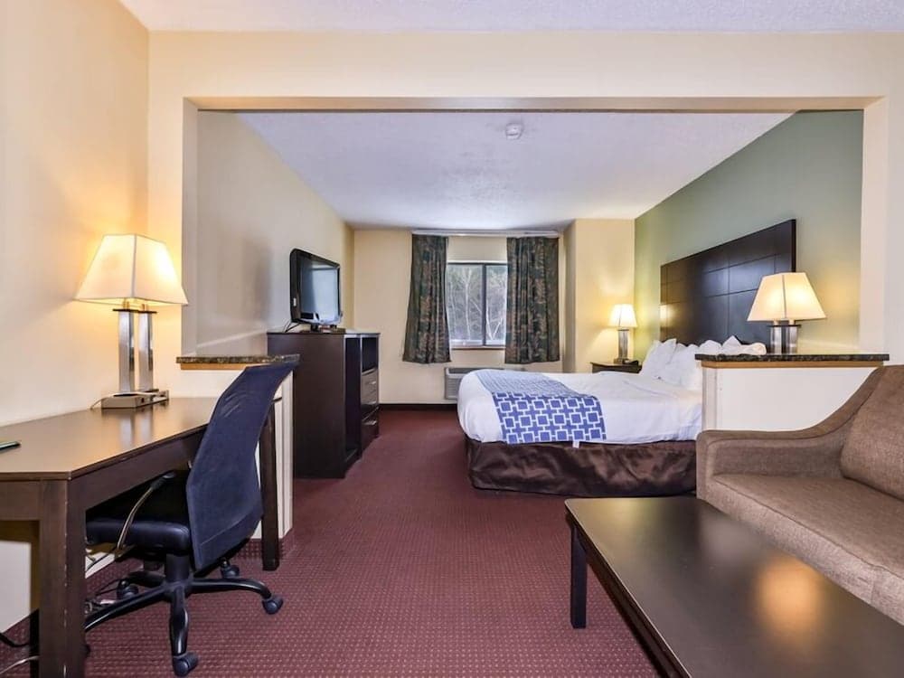 GrandStay Hotel & Suites interior in Minocqua, WI — gallery photo 2