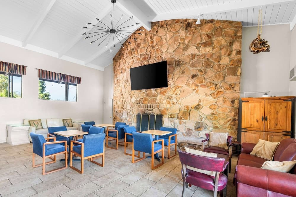 Quality Inn & Suites Jackson gallery photo in Jackson, CA — image 23