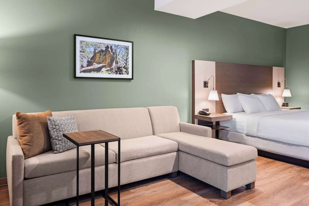 La Quinta Inn And Suites By Wyndham Lincoln gallery photo in Lincoln, CA — image 45